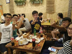 突泉烧烤加盟,学烧烤技术,开烧烤店多少钱疯狂烤翅加盟